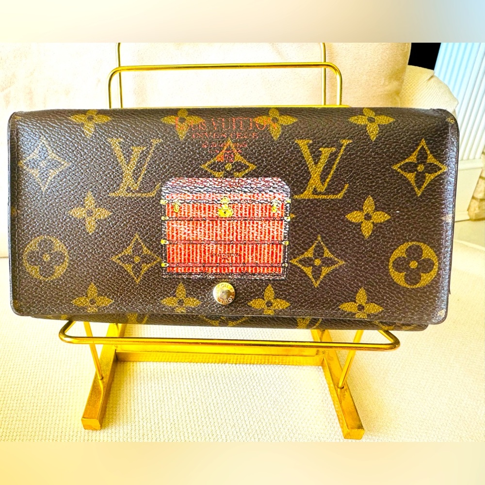 ✨LOUIS VUITTON TRUNK MONOGRAM CANVAS WALLET✨